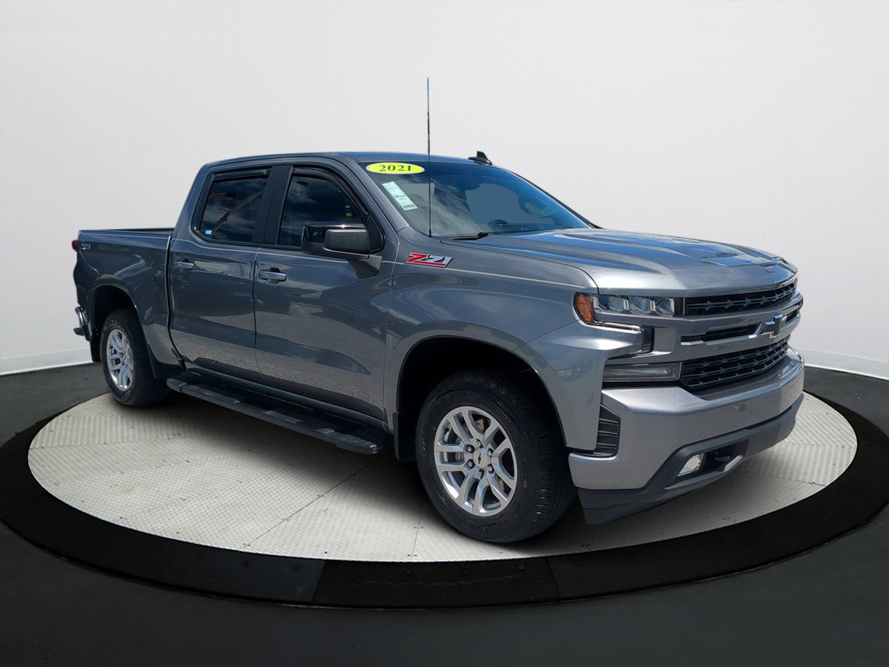 2021 Chevrolet Silverado 1500 RST photo 2