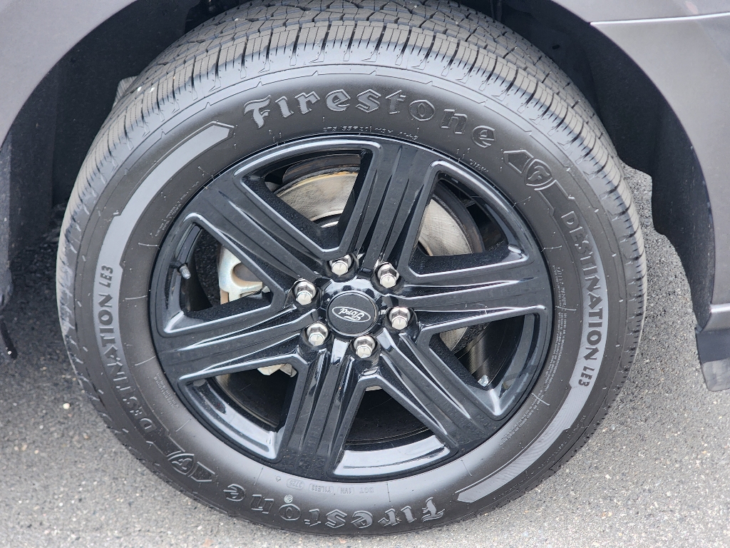 2021 Ford Expedition MAX XLT photo 4