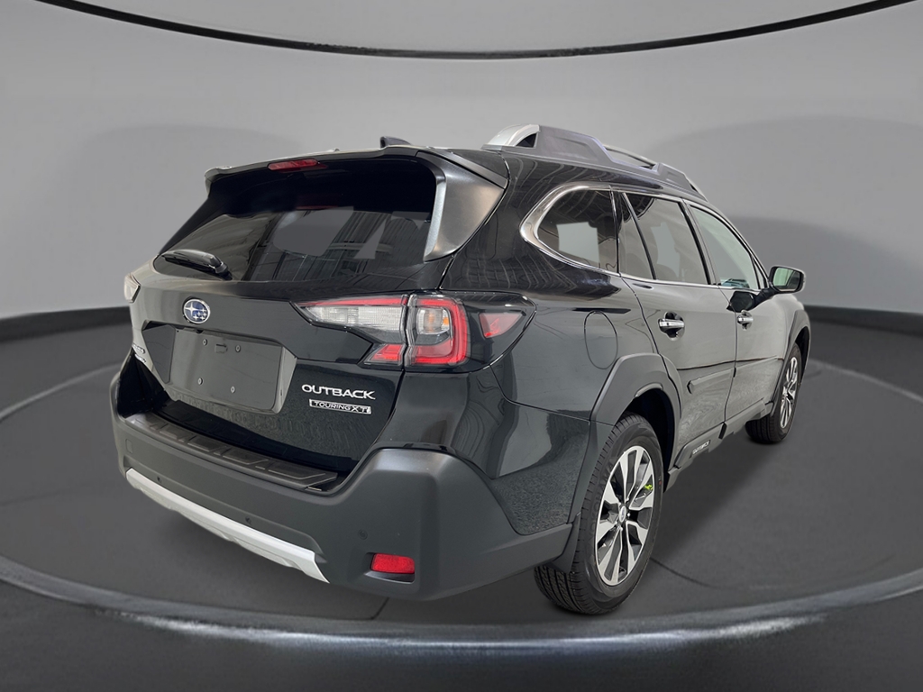 2025 Subaru Outback Touring XT photo 4