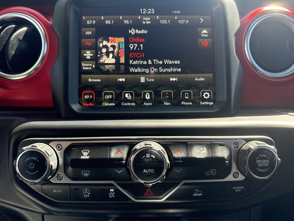 2022 Jeep Wrangler Unlimited Rubicon photo 46