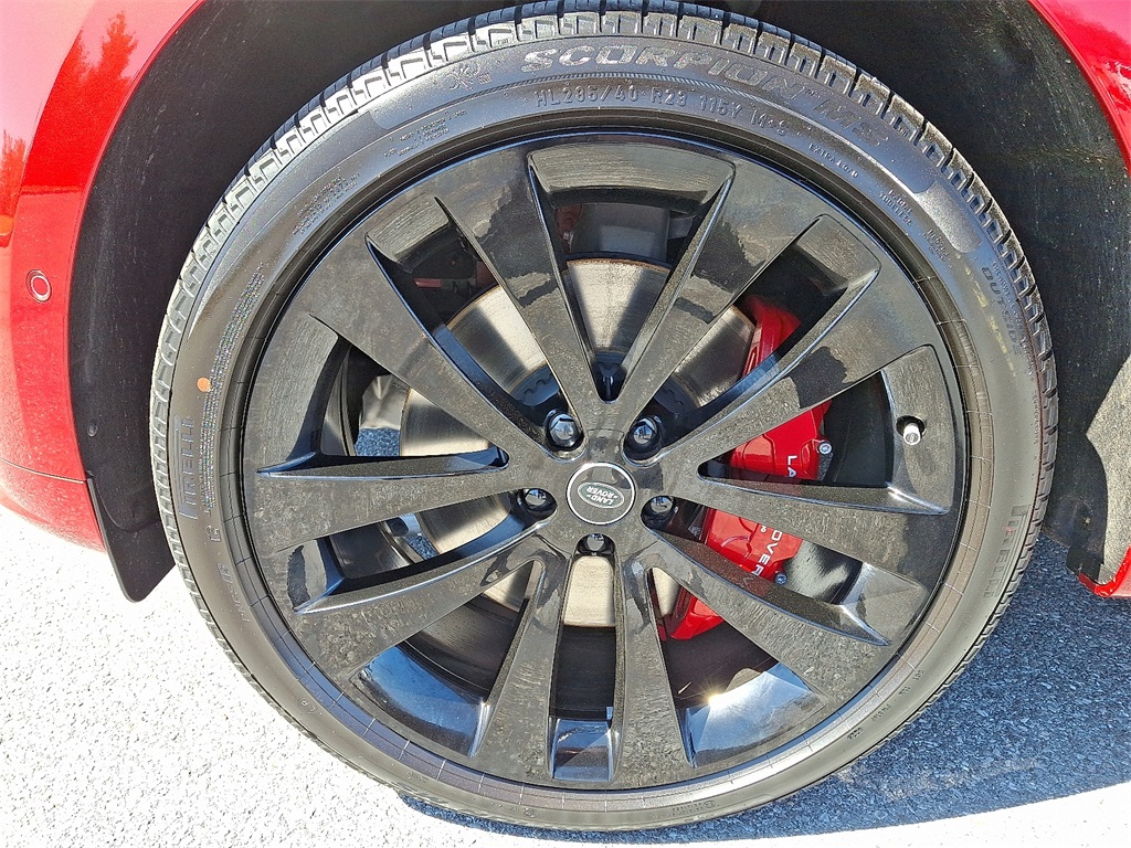 2025 Land Rover Range Rover Sport SE photo 3