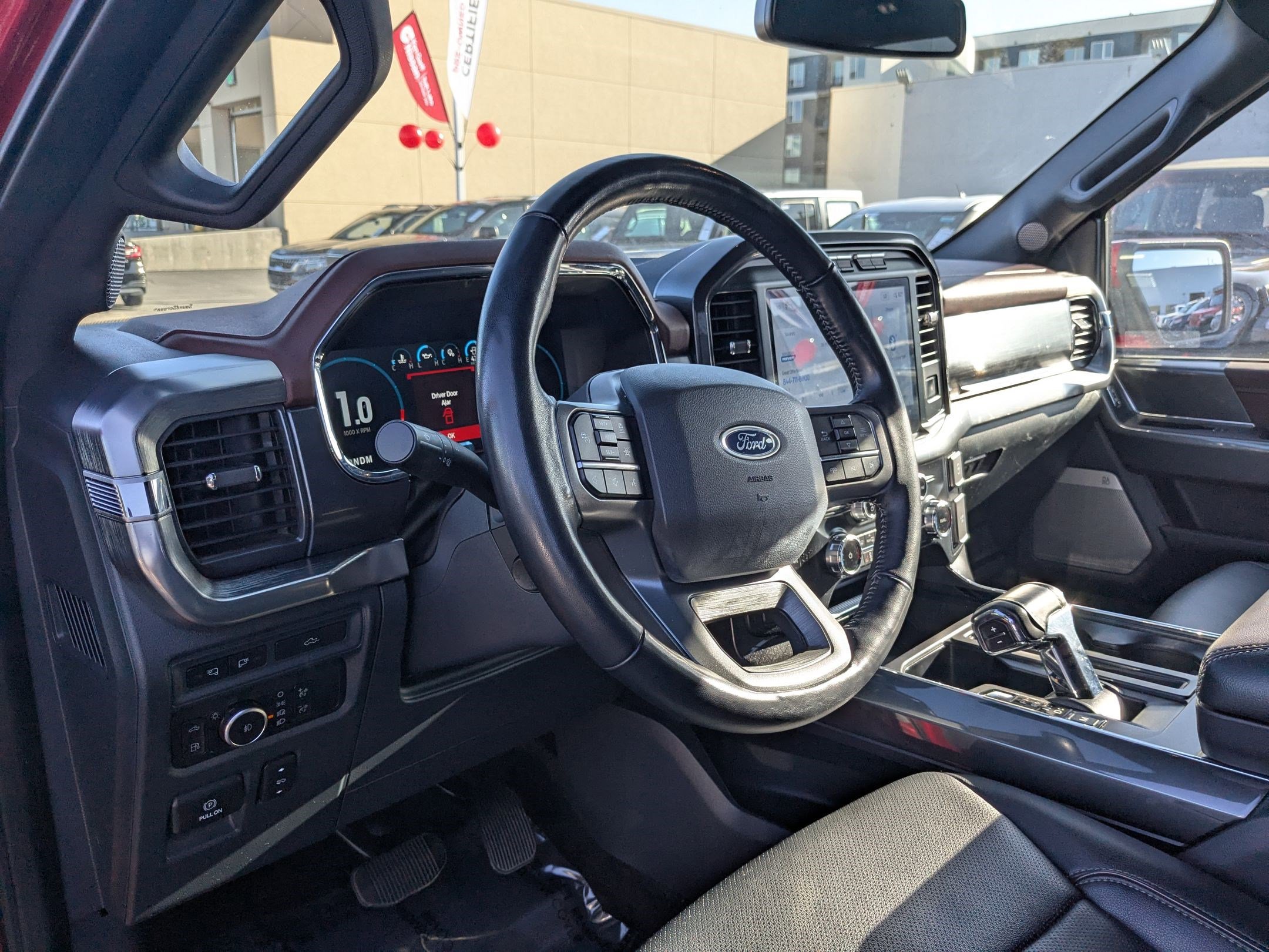 2022 Ford F-150 Lariat photo 13