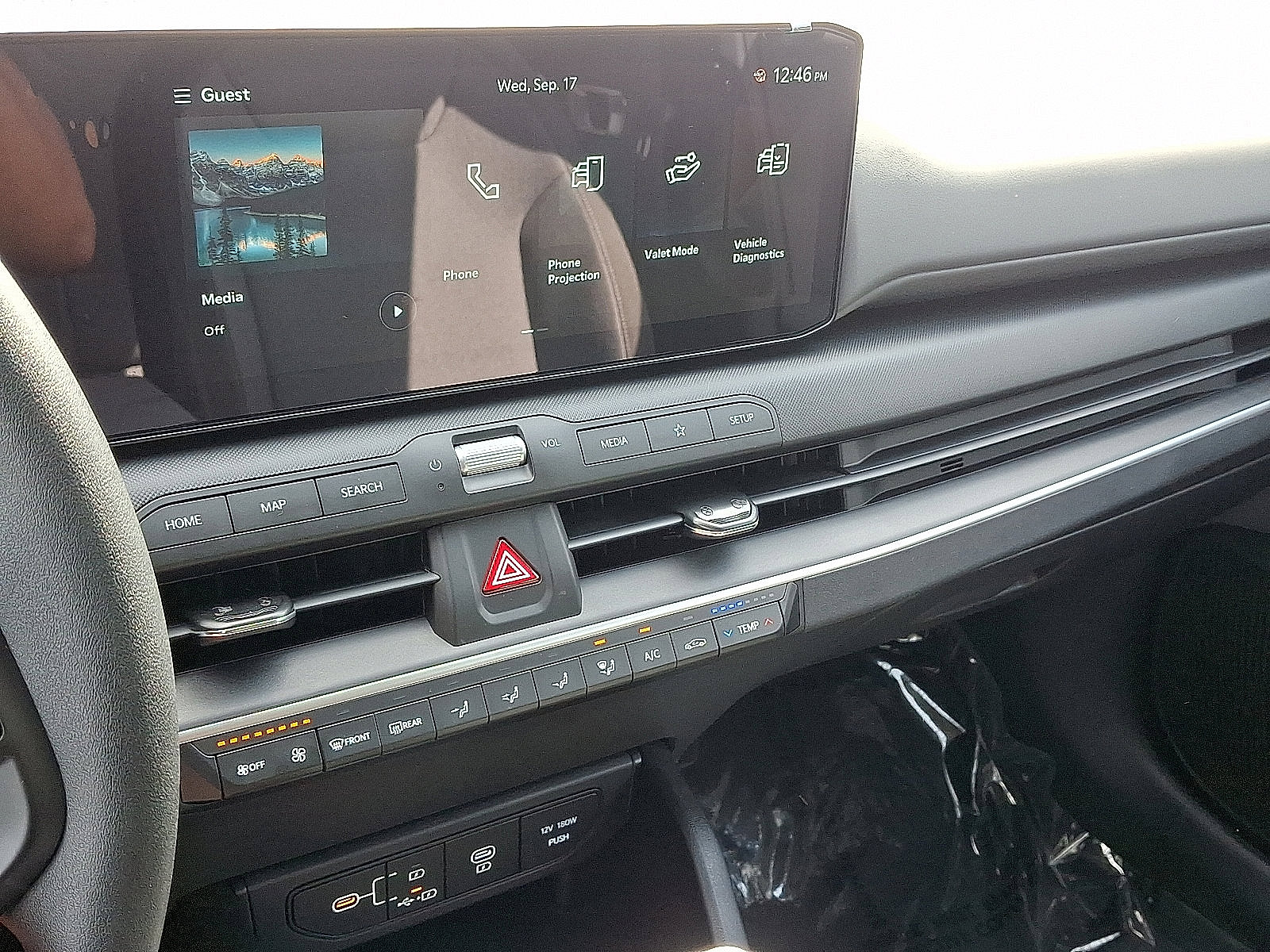 2025 Kia K4 LXS photo 8