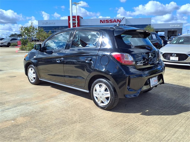 2021 Mitsubishi Mirage ES photo 2