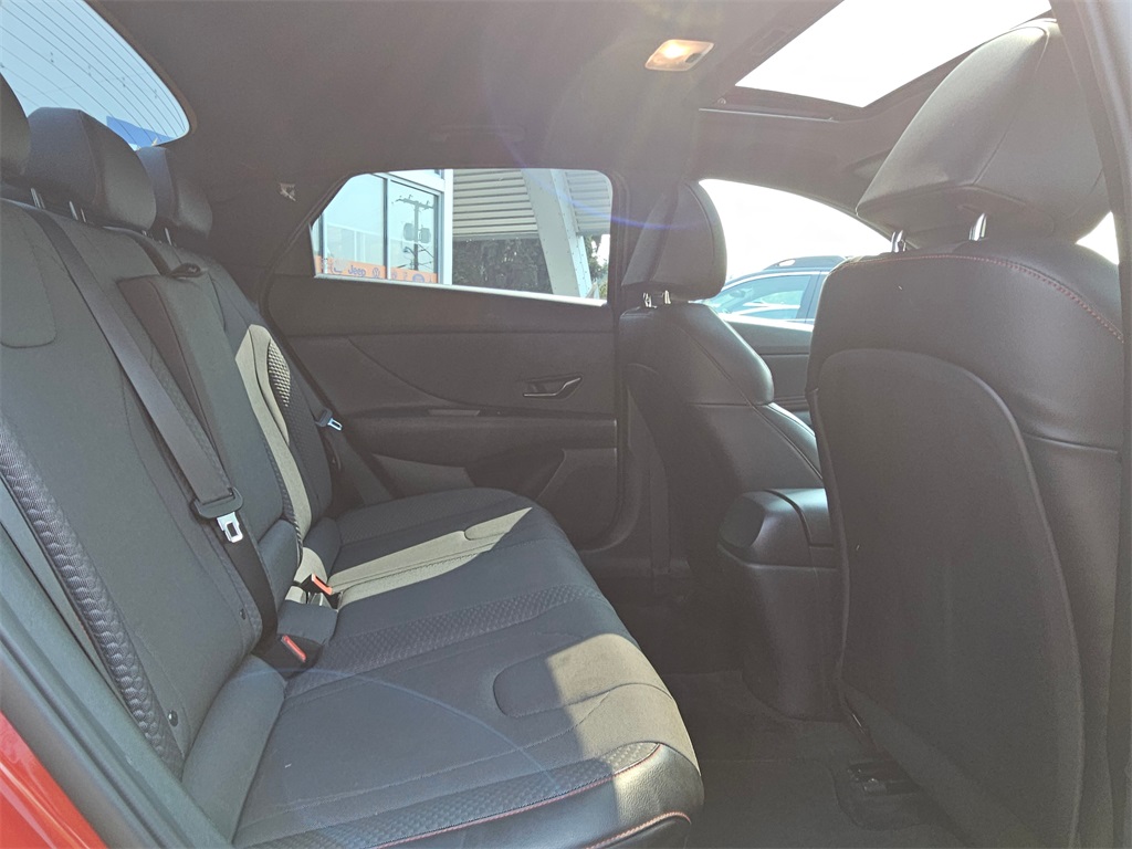 2021 Hyundai Elantra N Line photo 13