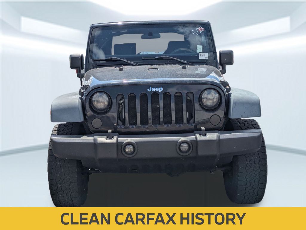 2010 Jeep Wrangler Rubicon photo 2