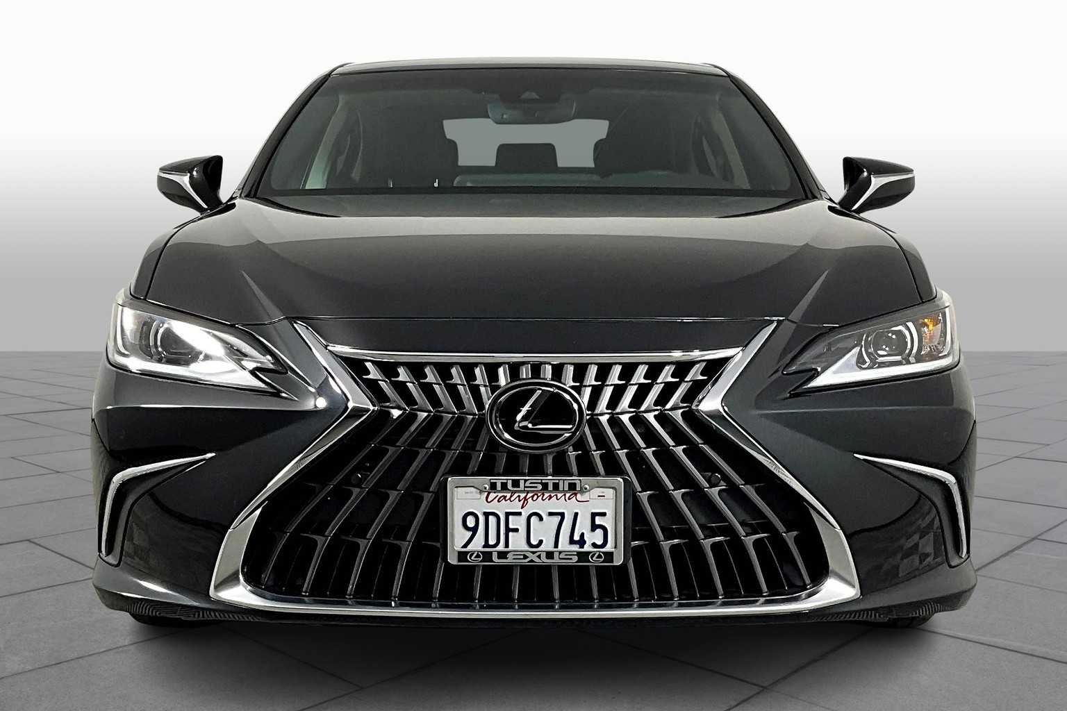 2023 Lexus ES Premium photo 3