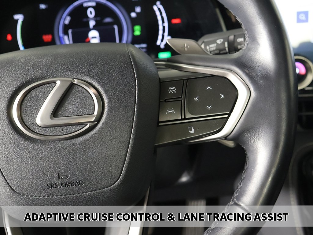 2024 Lexus NX 450h+ Luxury photo 3