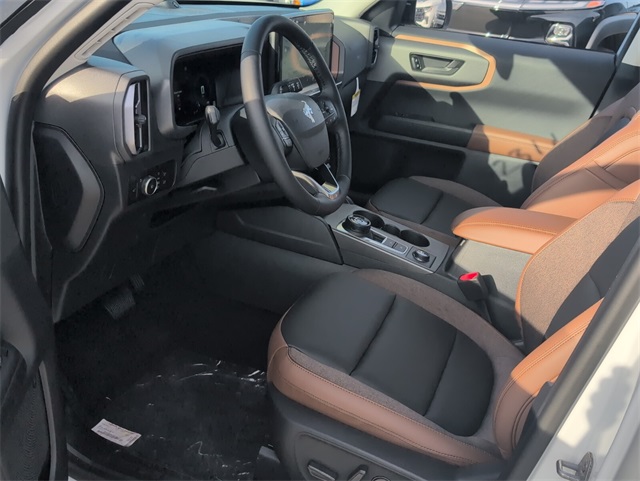 2025 Ford Bronco Sport Outer Banks photo 7