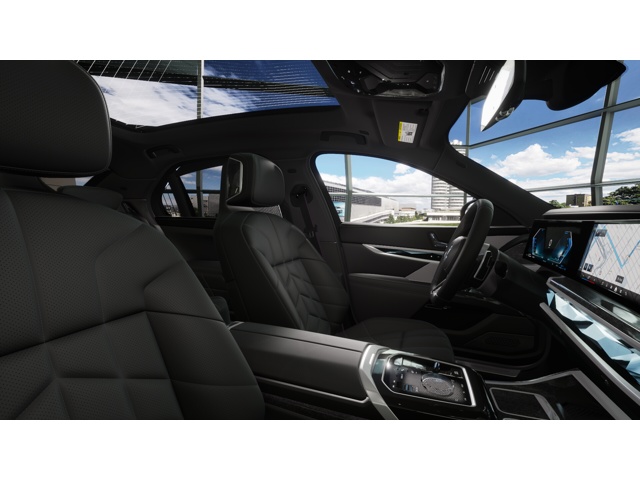 2026 Bmw 750e photo 6