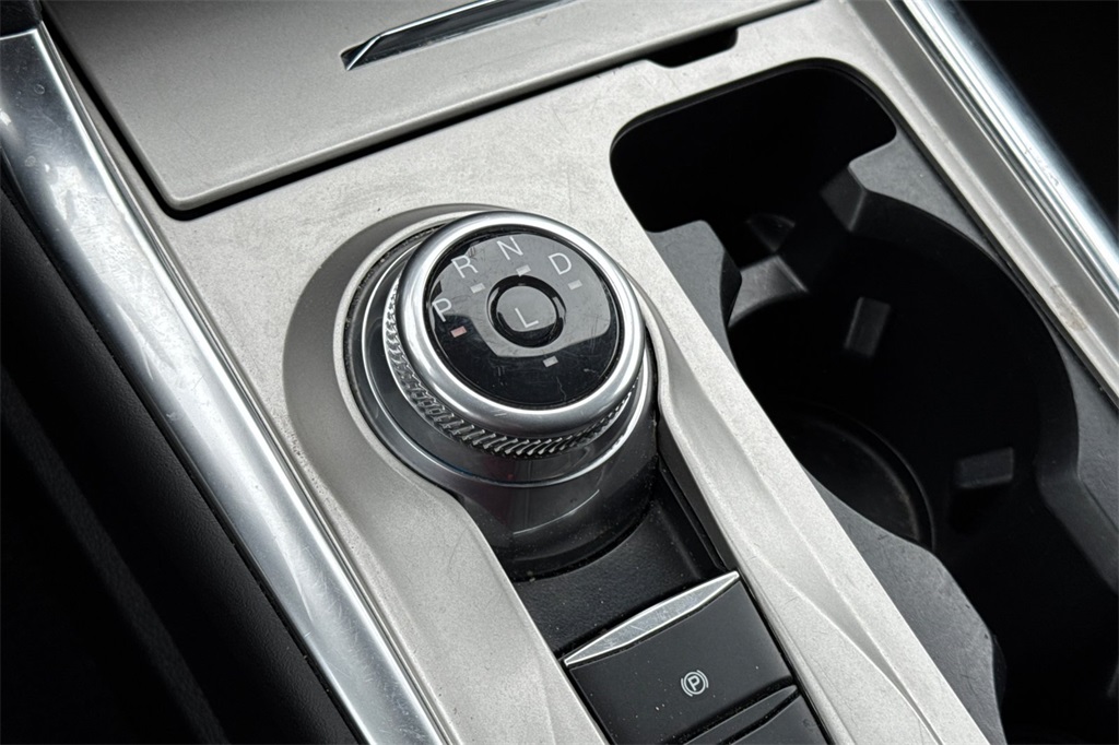 2023 Ford Explorer Limited photo 28