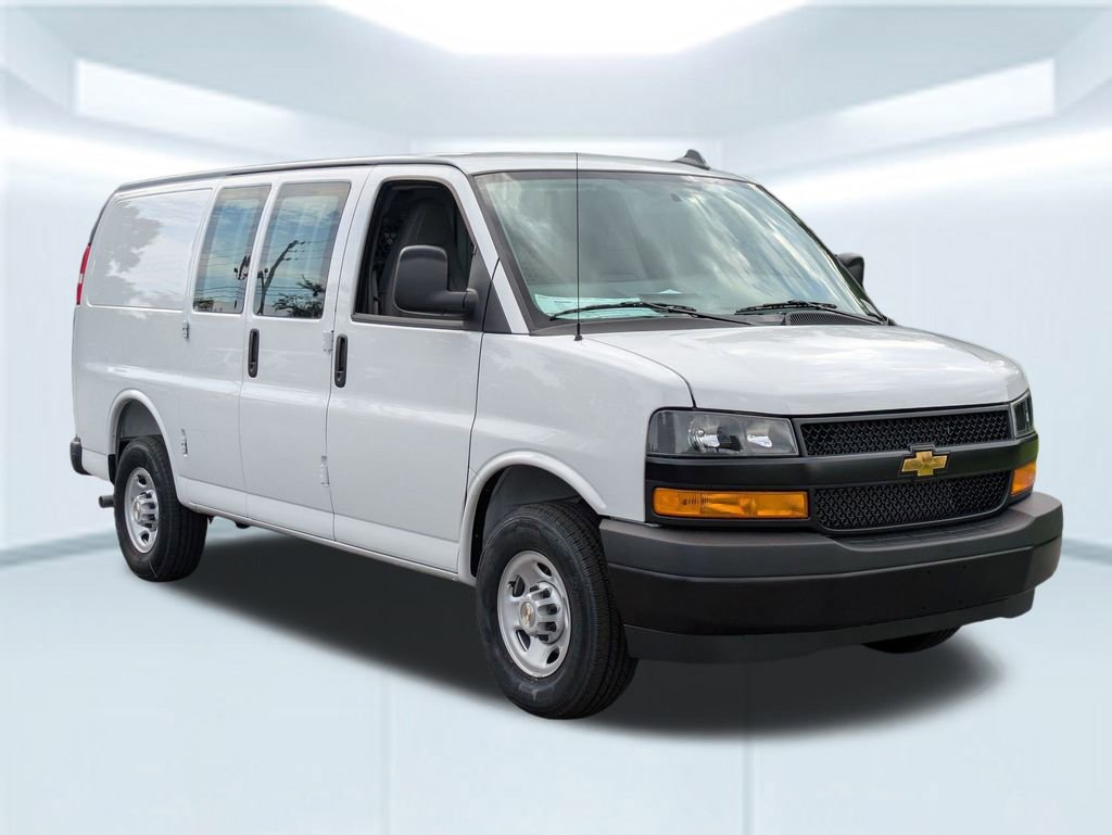 2025 Chevrolet Express Cargo 2500 photo 3