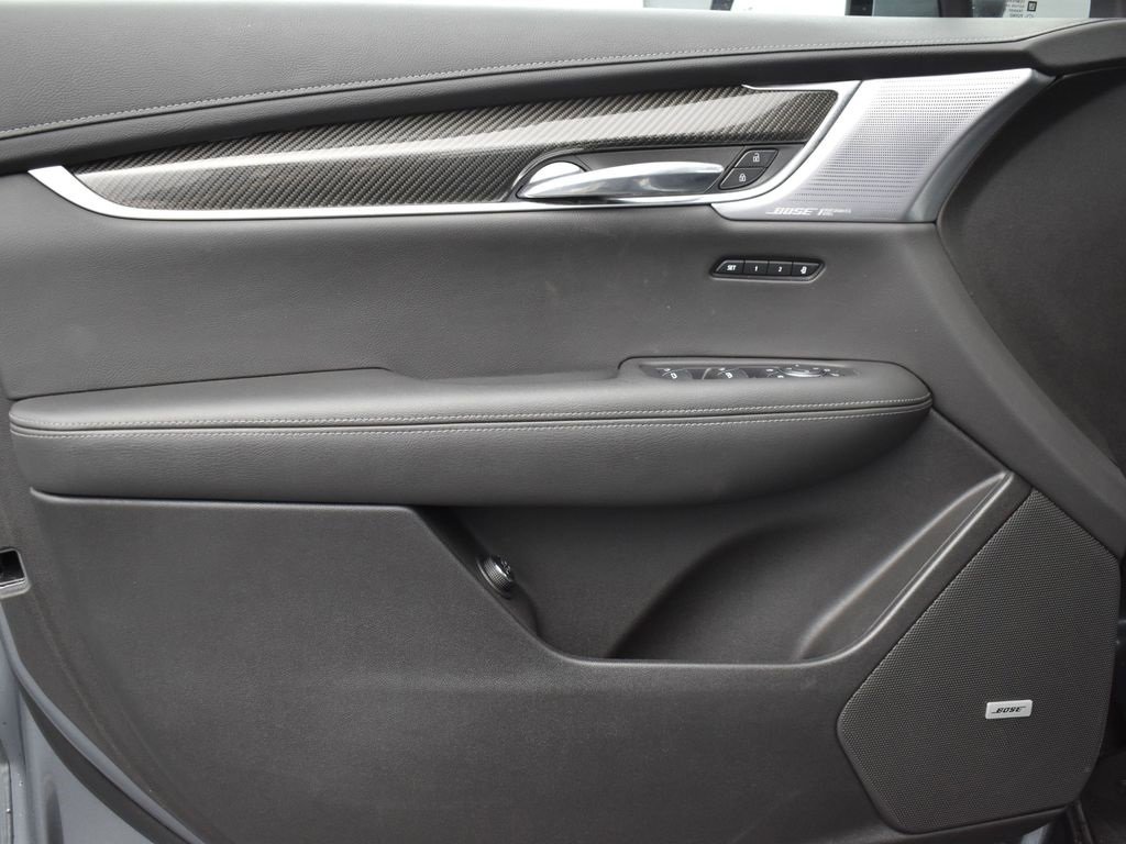 2022 Cadillac XT6 Sport photo 8