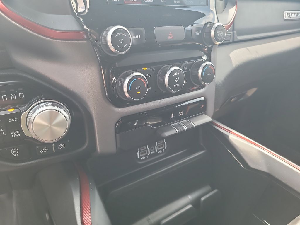 2024 Ram 1500 Rebel photo 16