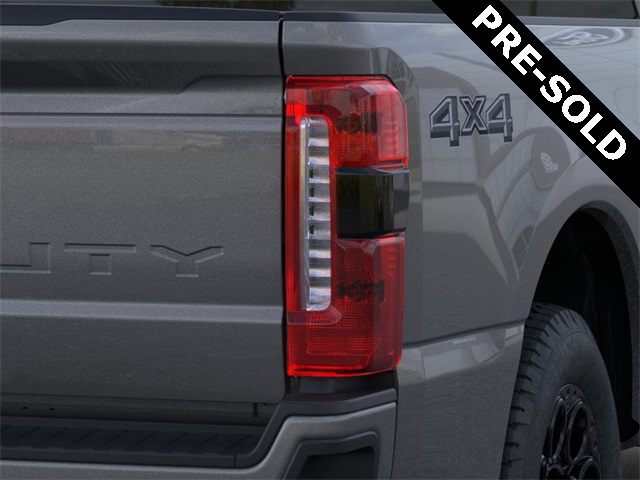 2026 Ford F-350 photo 2