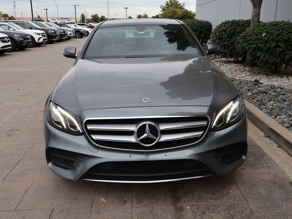 2017 Mercedes Benz E 300 photo 3