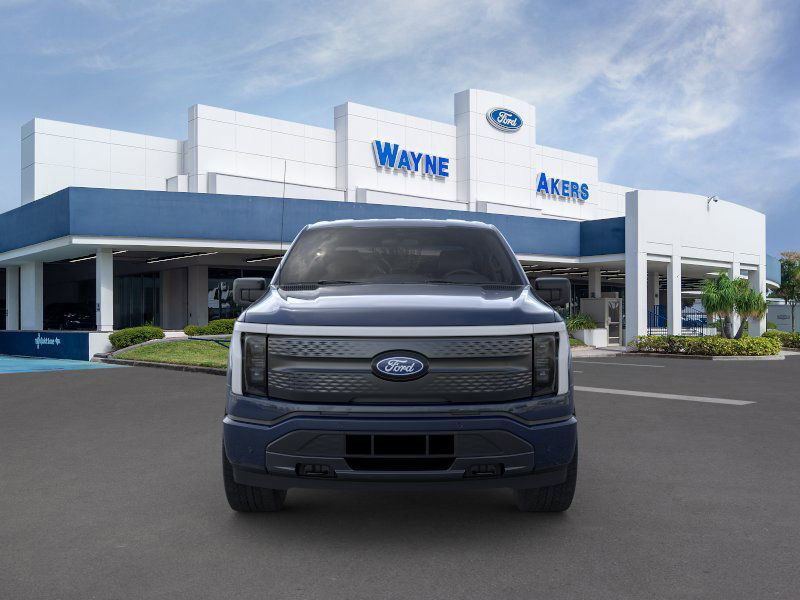2025 Ford F-150 XLT photo 7