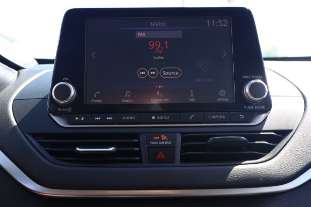 2022 Nissan Altima 2.5 SV photo 26