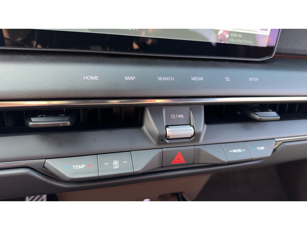 2026 Kia EV9 GT-Line photo 13