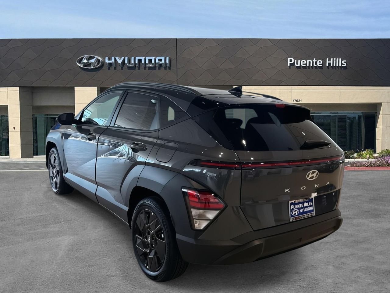 2026 Hyundai Kona SEL photo 5
