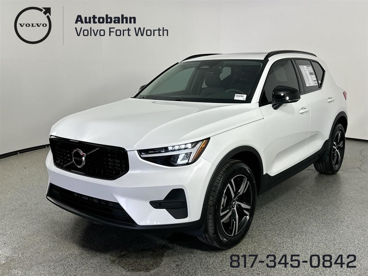 VOLVO XC40ユーロテック New Sage Green Metallic 2025 Volvo XC40 Core Bright Theme