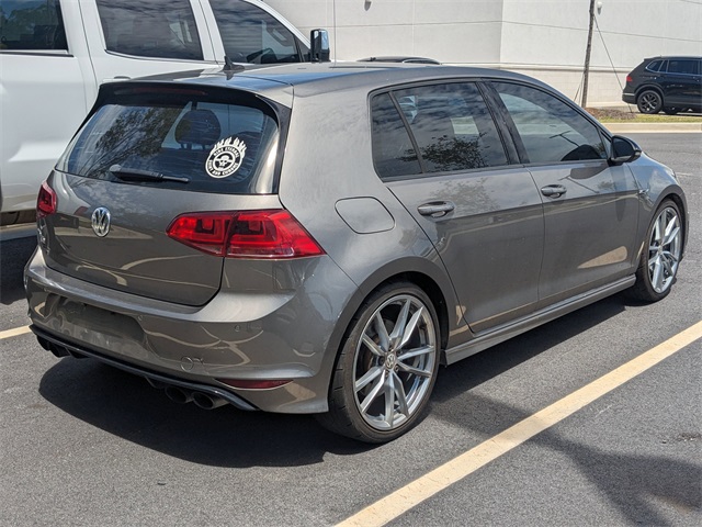2017 Volkswagen Golf R 4Motion photo 4