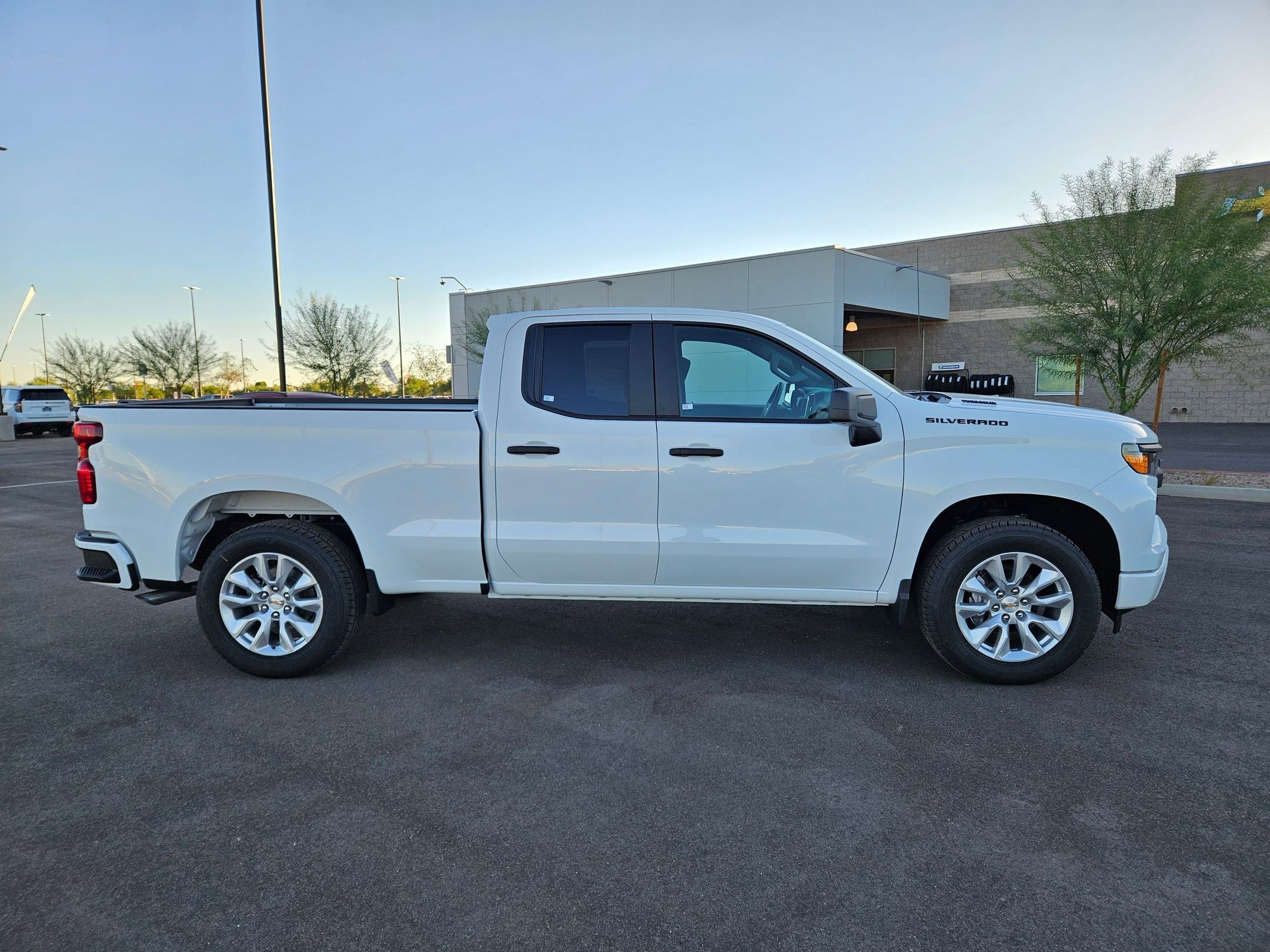 2026 Chevrolet Silverado 1500 Custom photo 6