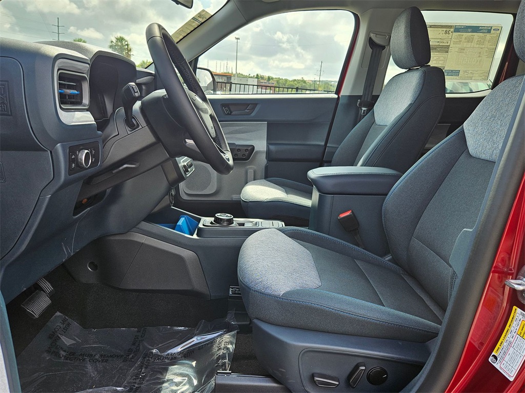 2025 Ford Maverick XLT photo 9