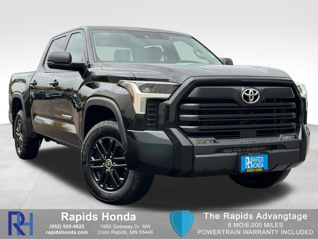 2022 Toyota Tundra SR5's photo