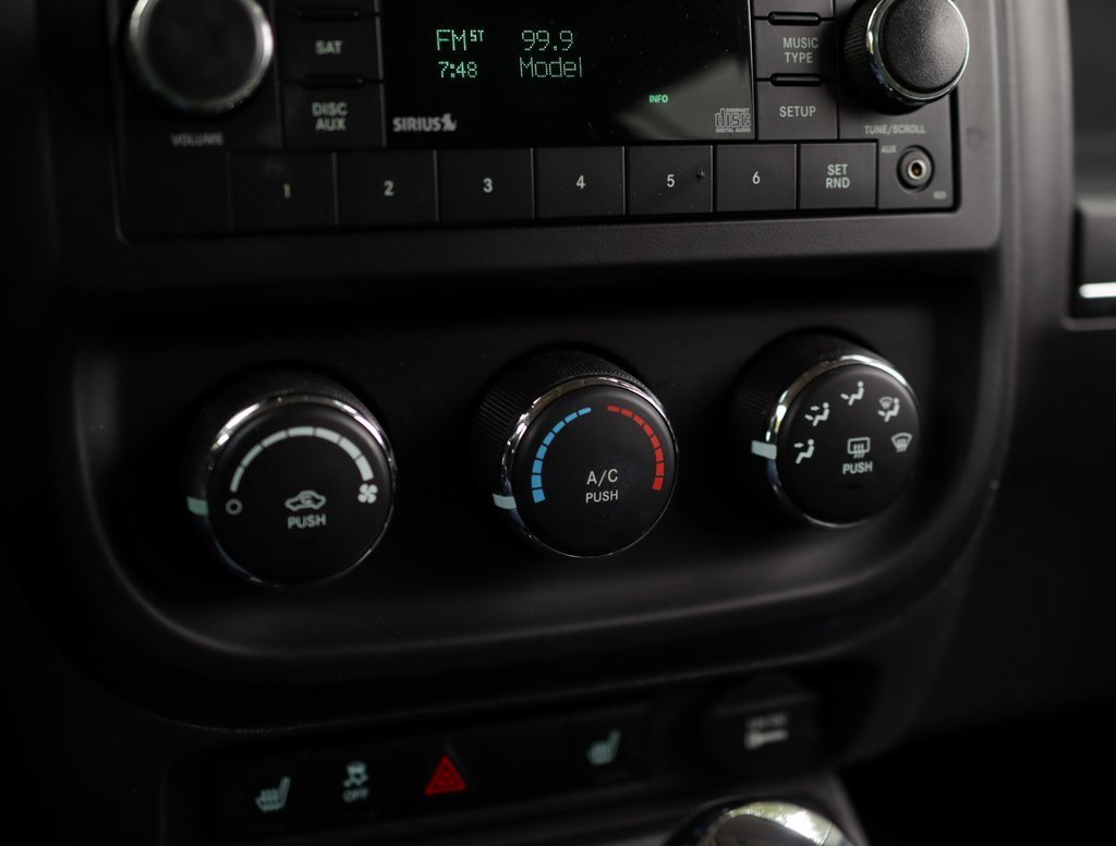 2011 Jeep Patriot Latitude photo 12