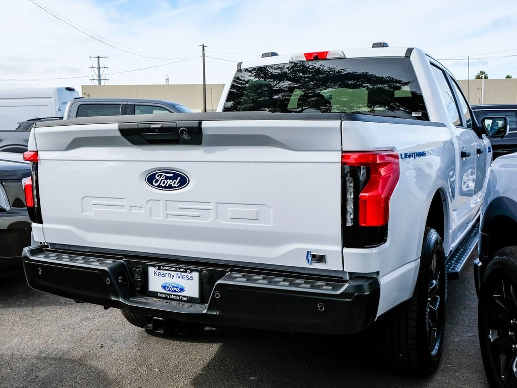 2024 Ford F-150 Lightning photo 6