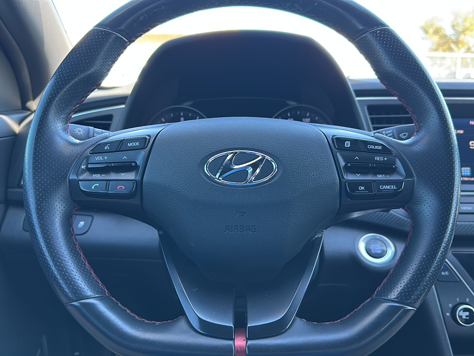 2018 Hyundai Elantra Sport photo 3