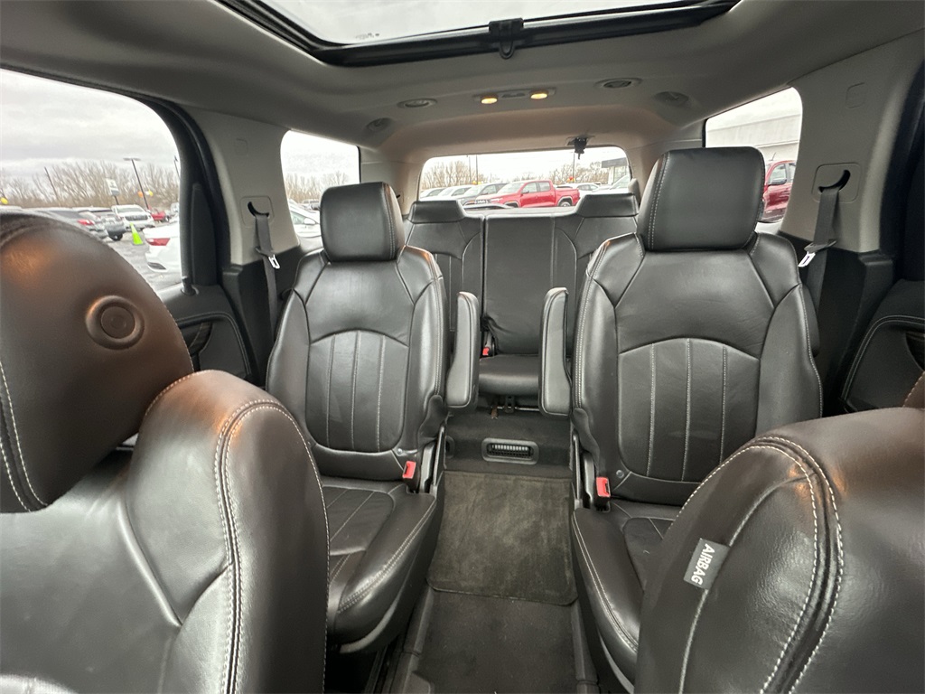 2015 GMC ACADIA - Image 17