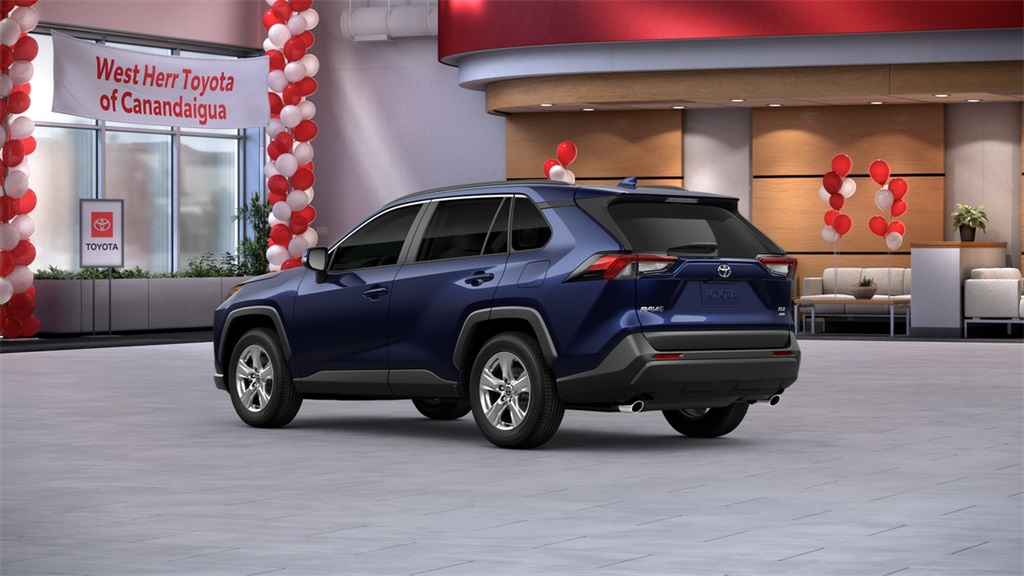 2025 Toyota RAV4 XLE photo 5