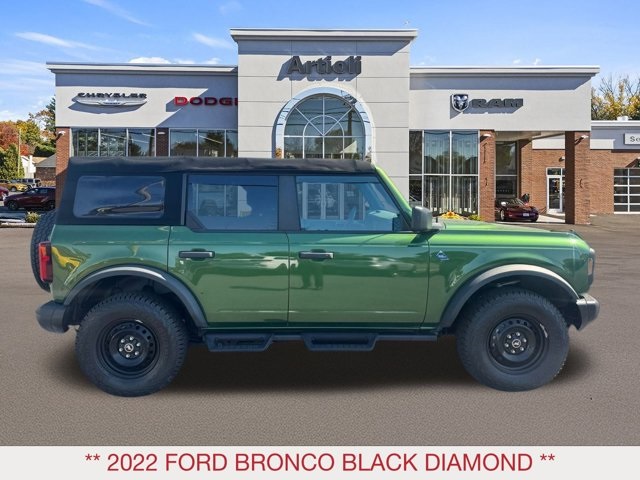 2022 Ford Bronco Black Diamond photo 4