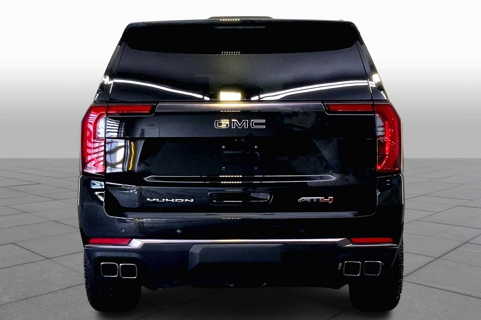 2025 Gmc Yukon AT4 Ultimate photo 4