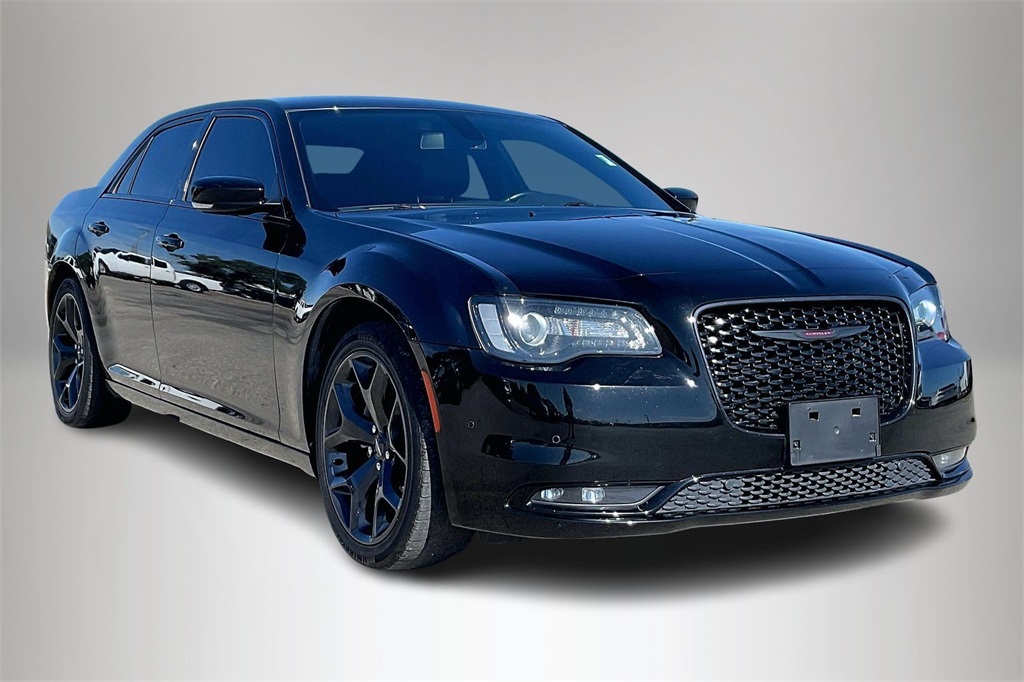 2021 Chrysler 300 S's photo