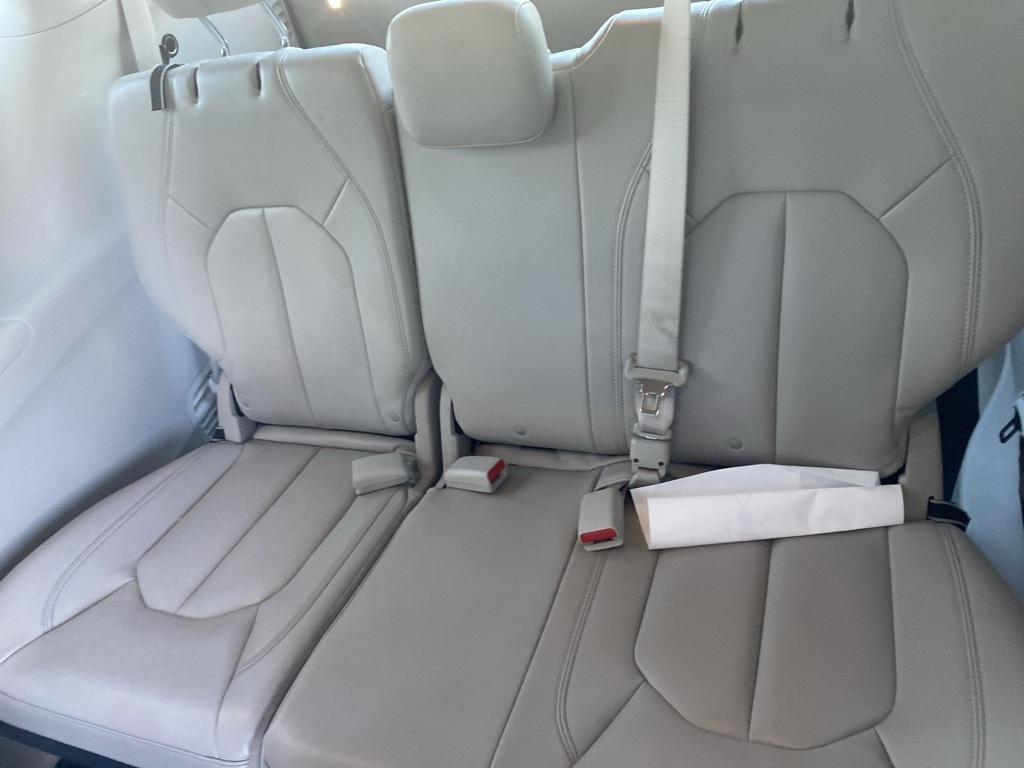 2017 Chrysler Pacifica Touring L photo 6