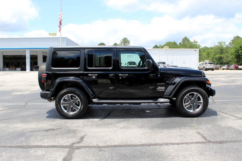 2019 Jeep Wrangler Unlimited Sahara photo 4