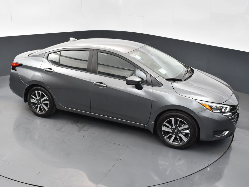 2025 Nissan Versa 1.6 SV photo 40