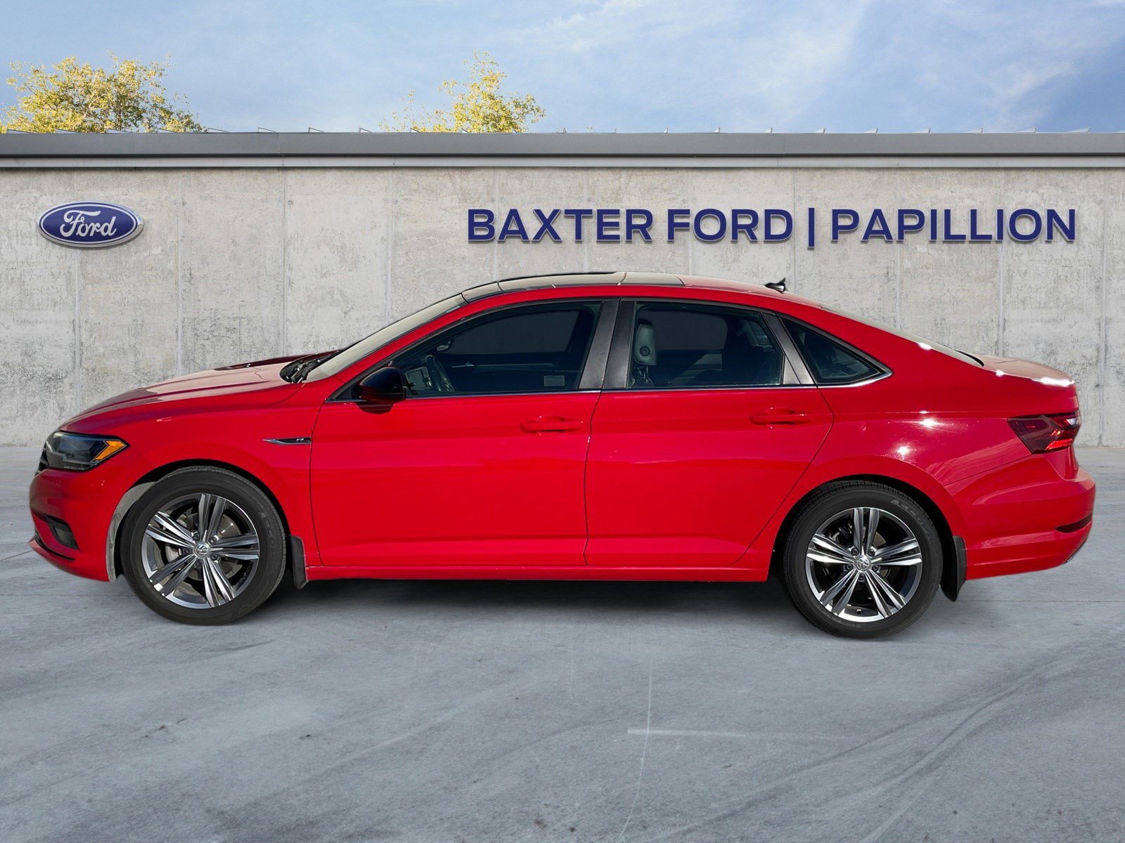 2020 Volkswagen Jetta R-Line photo 2