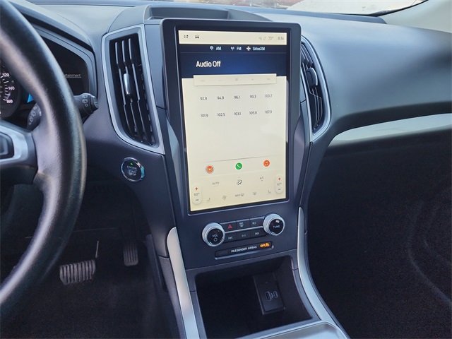 2023 Ford Edge SEL photo 17