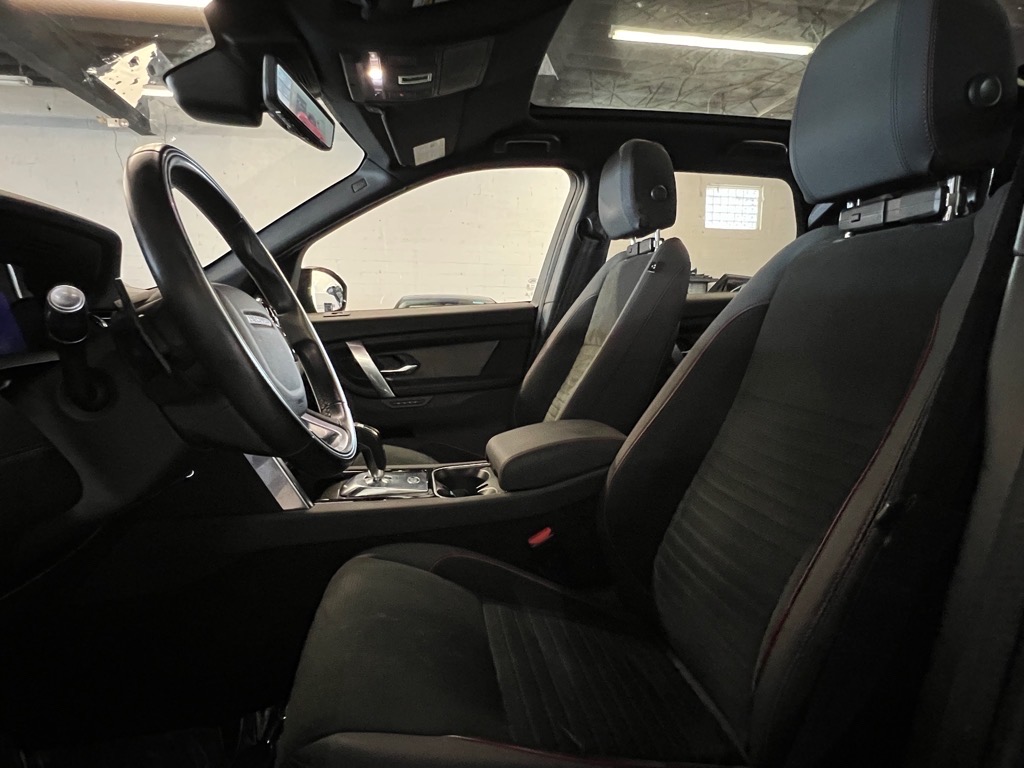 2020 Land Rover Discovery Sport SE R-Dynamic photo 7