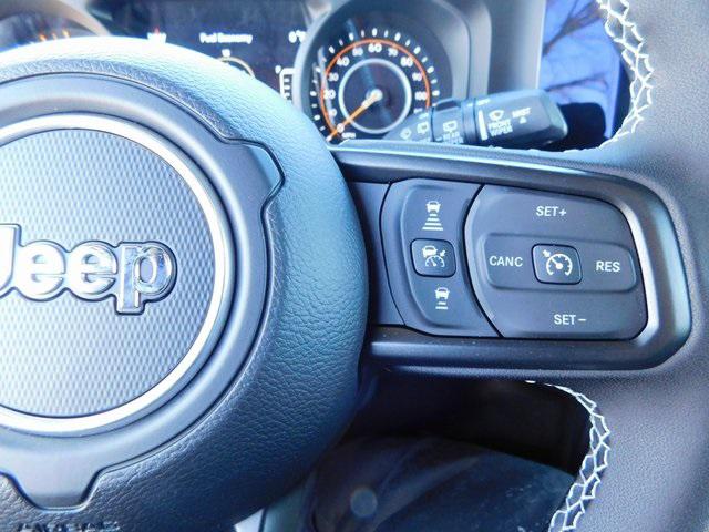 2025 Jeep Wrangler Rubicon X photo 26