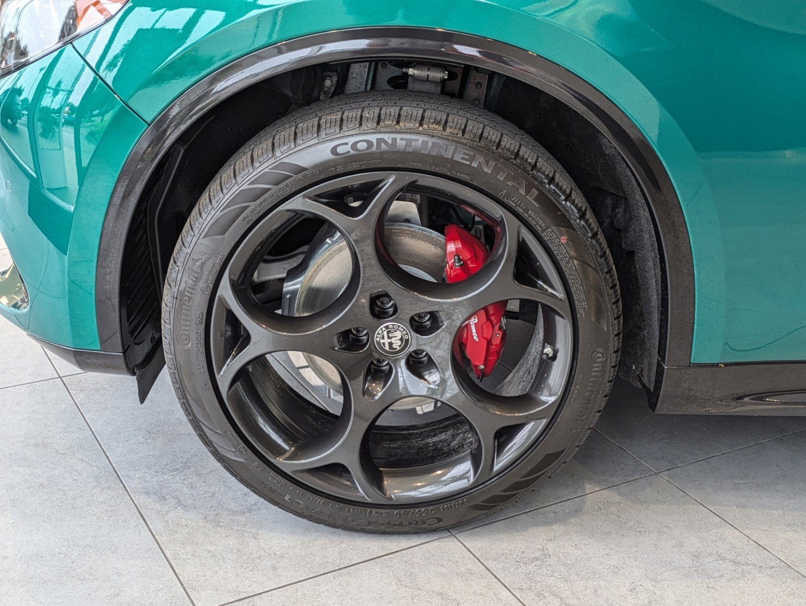 2025 Alfa Romeo Stelvio Sprint Base photo 10