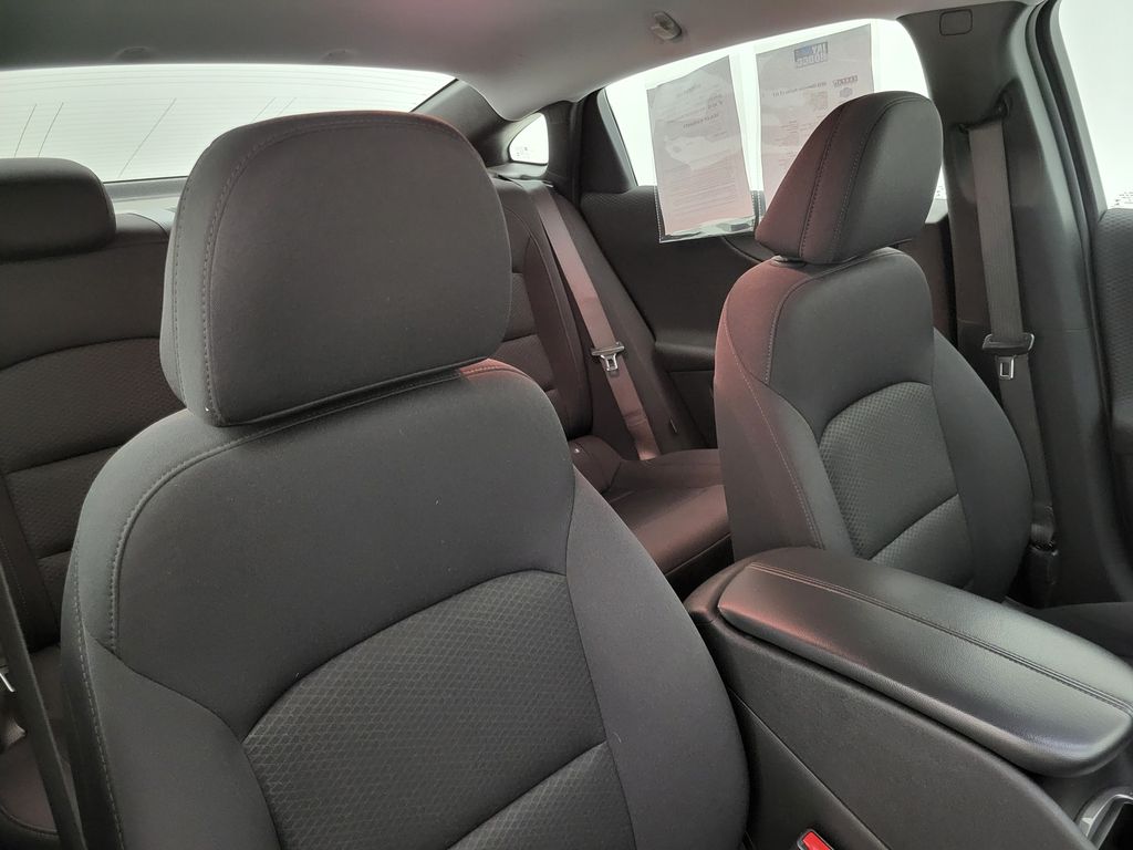 2023 Chevrolet Malibu 1LT photo 30