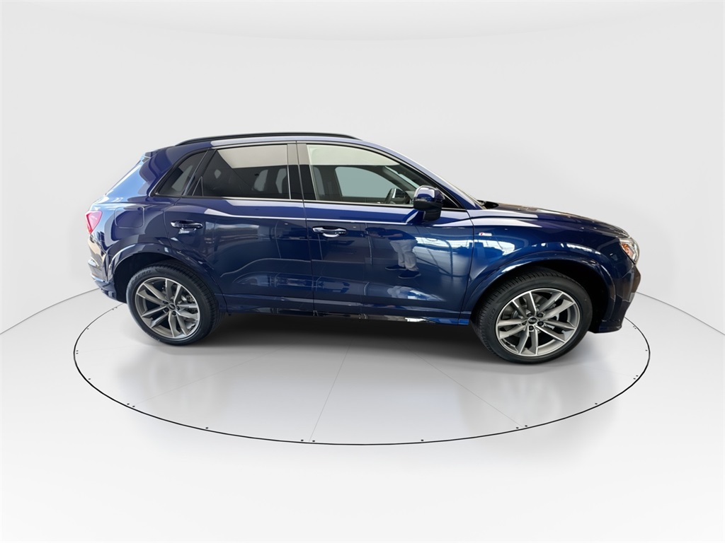 2025 Audi Q3 Premium S line photo 5
