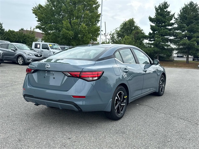 2025 Nissan Sentra SV photo 3
