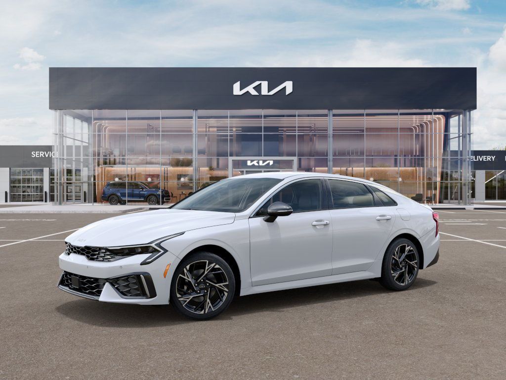 2025 Kia K5 GT-Line photo 3