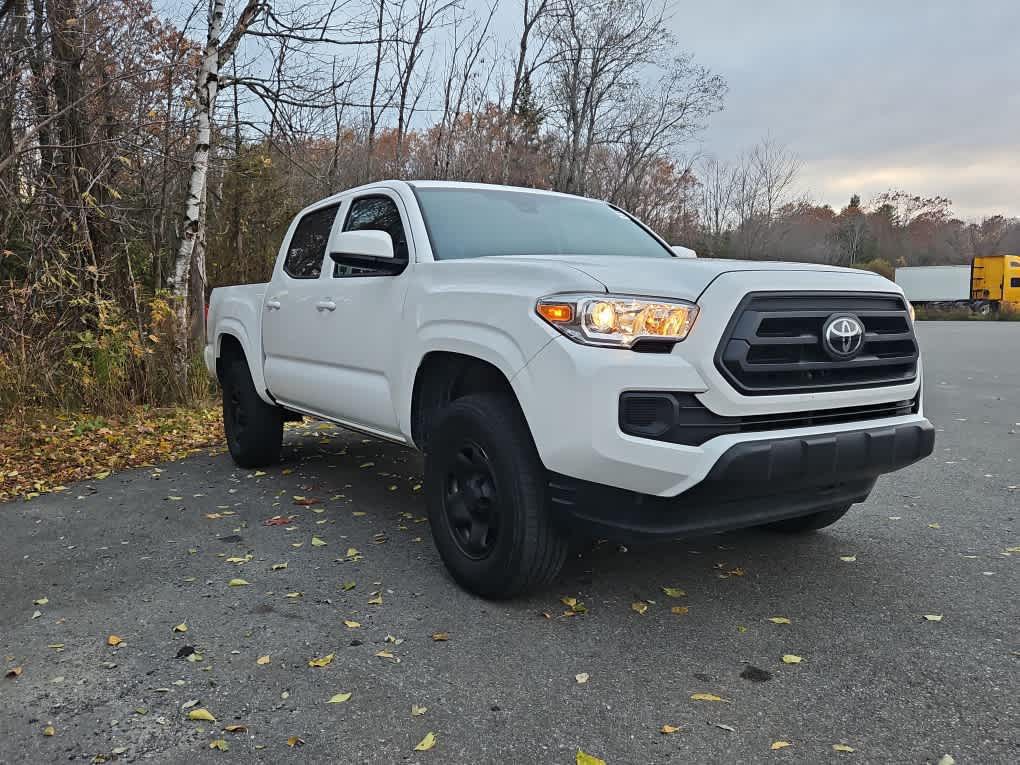 2022 Toyota Tacoma SR photo 4